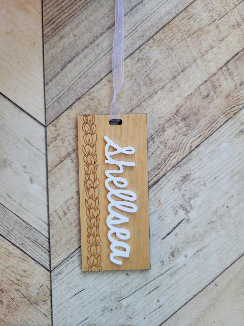 Lei Love Name Tag Ornaments